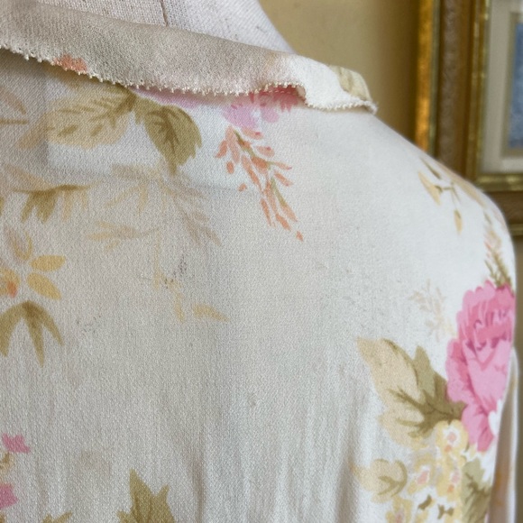 Vintage Liz Claiborne Silk Floral Pleated Blouse Ruffle Roses - Picture 12 of 12